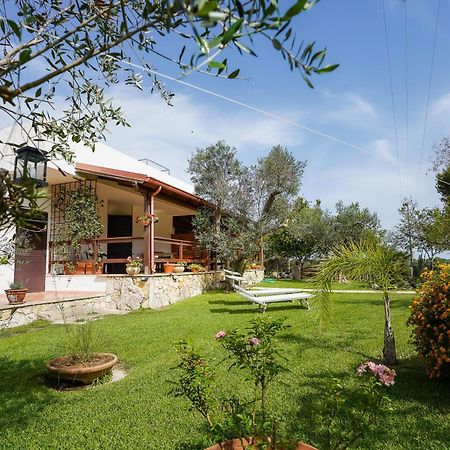 Casa Vacanza Russo Fernando Serra Serra Alimini Exterior foto