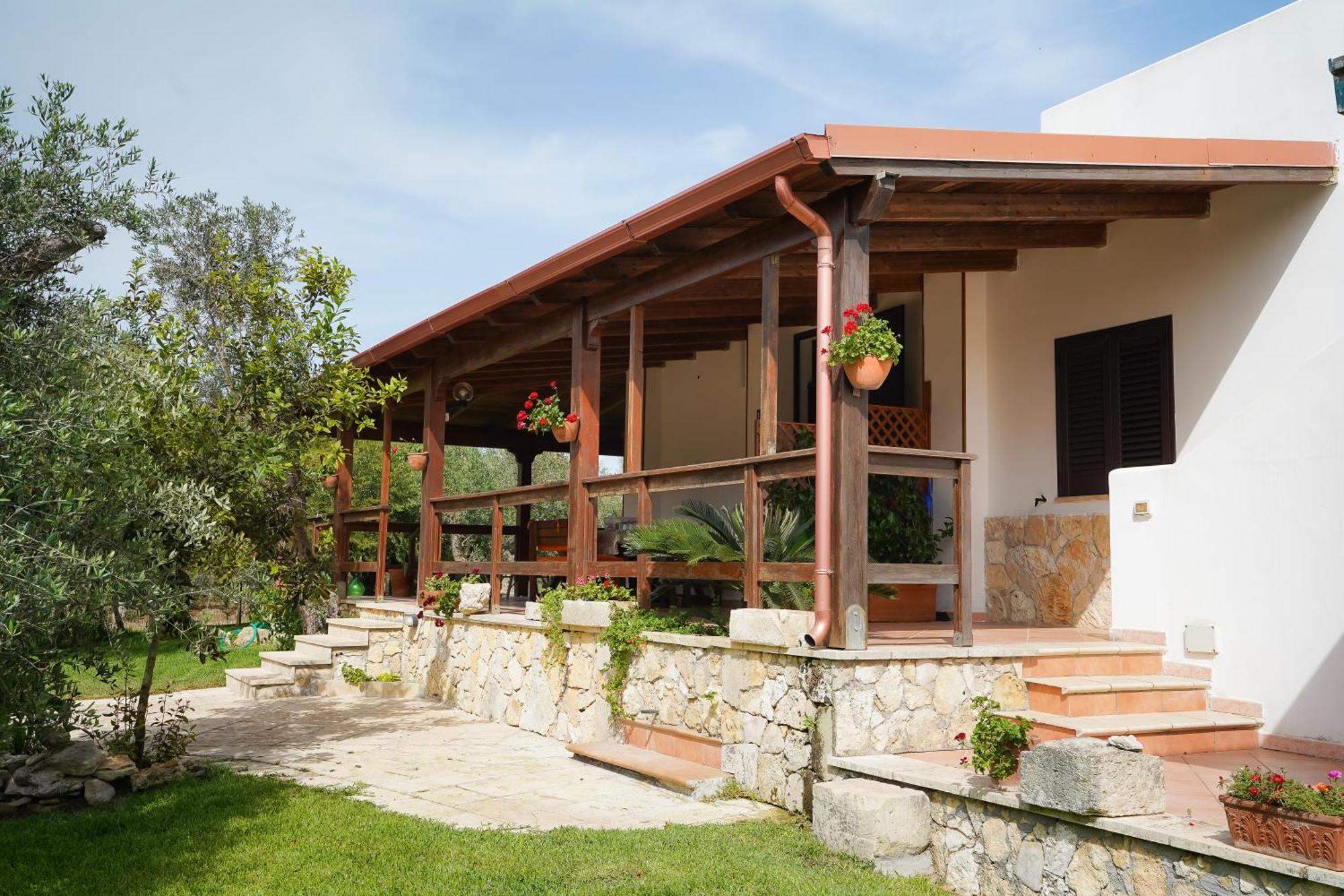 Casa Vacanza Russo Fernando Serra Serra Alimini Exterior foto