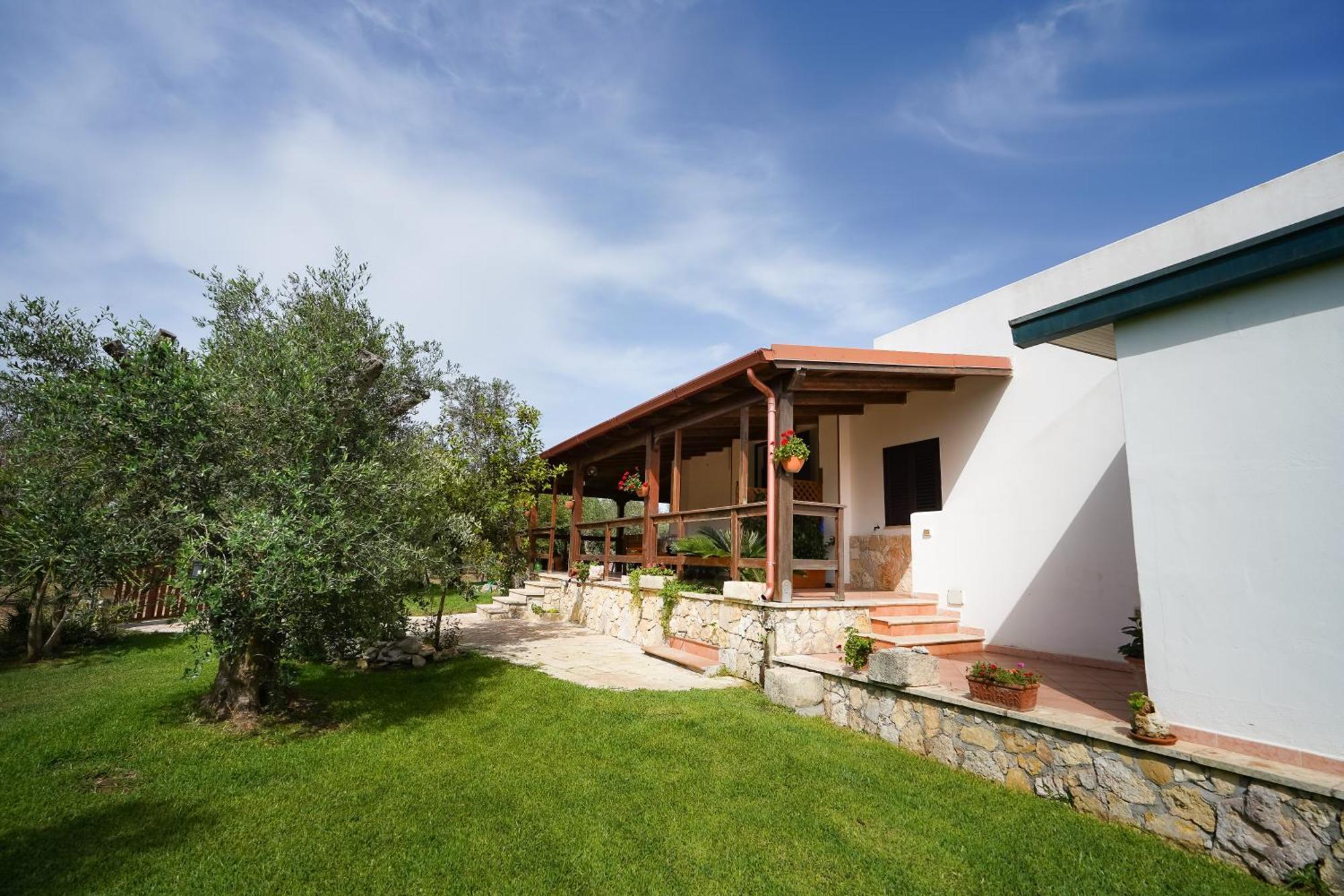 Casa Vacanza Russo Fernando Serra Serra Alimini Exterior foto