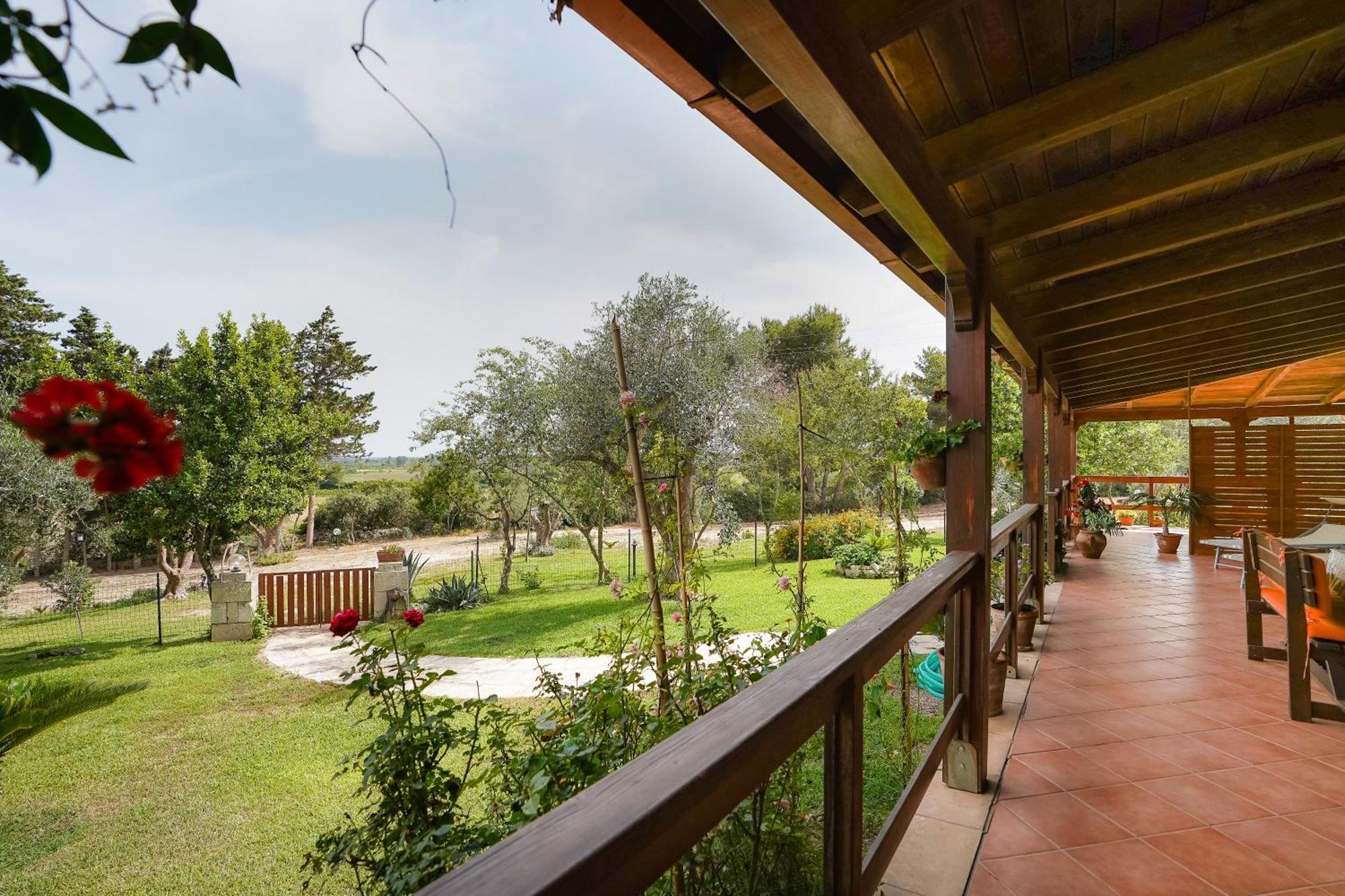 Casa Vacanza Russo Fernando Serra Serra Alimini Exterior foto