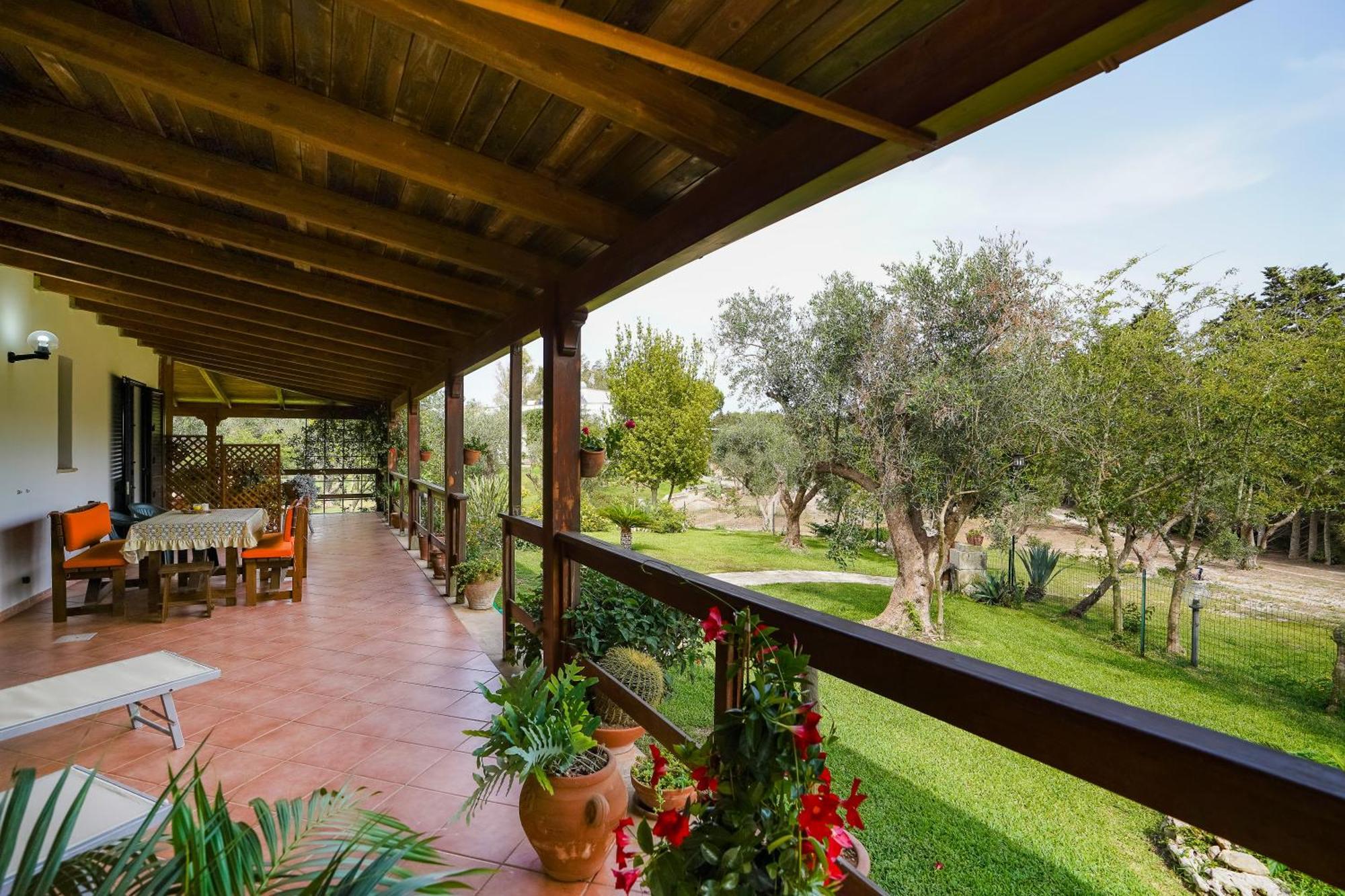 Casa Vacanza Russo Fernando Serra Serra Alimini Exterior foto