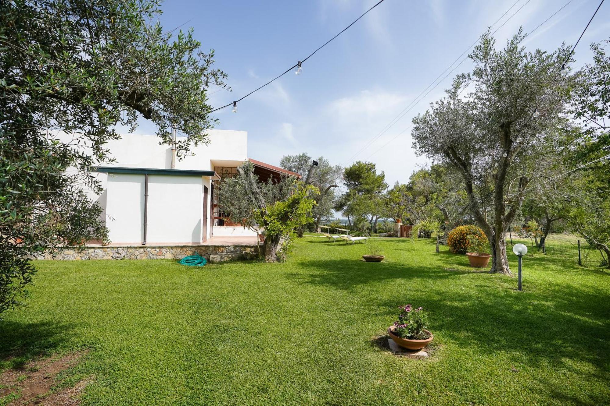 Casa Vacanza Russo Fernando Serra Serra Alimini Exterior foto
